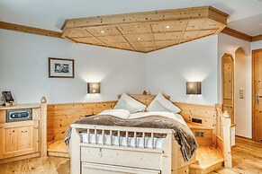 Hotel Alpenstolz