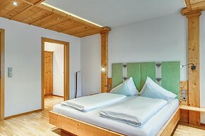 Hotel Alpenstolz