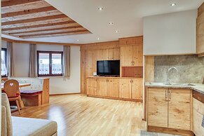 Hotel Alpenstolz