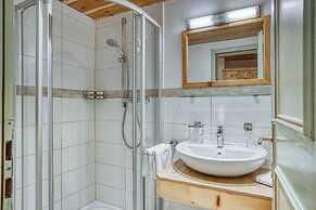 Hotel Alpenstolz