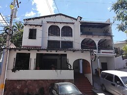 President House Hotel - Hostel