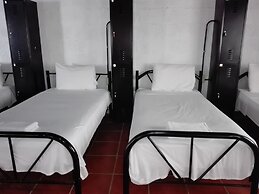 President House Hotel - Hostel