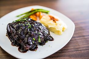 MO2 Westown Hotel Iloilo