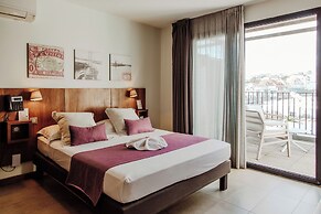 Le Saint Pierre Hotel