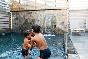 Le Saint Pierre Hotel