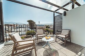 Le Saint Pierre Hotel