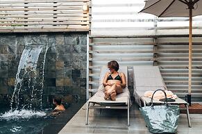 Le Saint Pierre Hotel