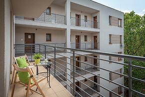 Maple Tree Apartments