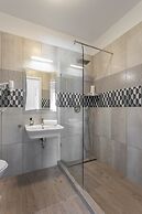 Maple Tree Apartments