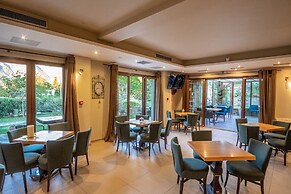 Anavasi Mountain Resort