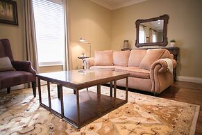 124 on Queen Hotel & Spa