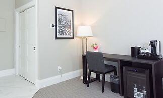 124 on Queen Hotel & Spa