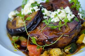 124 on Queen Hotel & Spa