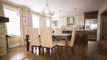 124 on Queen Hotel & Spa