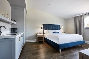 124 on Queen Hotel & Spa