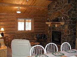 Trails End Lodge