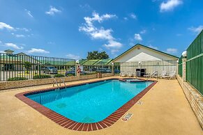 OYO Hotel Yoakum West