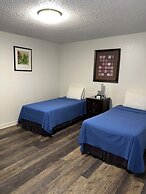 Tip Top Motel Cafe & Bakery