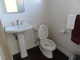 Tip Top Motel Cafe & Bakery