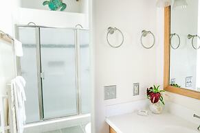 Kilauea Lodge and Restaurant