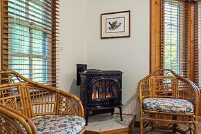 Kilauea Lodge and Restaurant