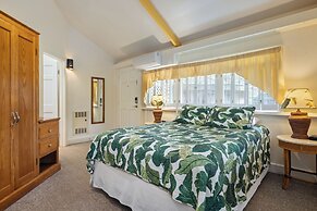 Kilauea Lodge and Restaurant