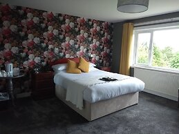 Braeburn Guest House / B&B