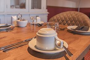 Braeburn Guest House / B&B