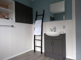 Braeburn Guest House / B&B