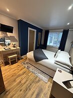 Braeburn Guest House / B&B