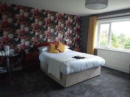 Braeburn Guest House / B&B