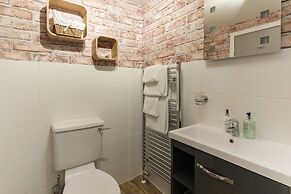 Braeburn Guest House / B&B