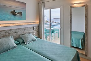 Playa Bella Beach Apartments