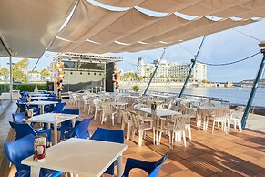 Playa Bella Beach Apartments