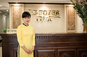 Le Foyer Hotel
