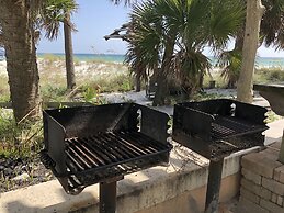 Holiday Terrace Beachfront Hotel, a By The Sea Resort