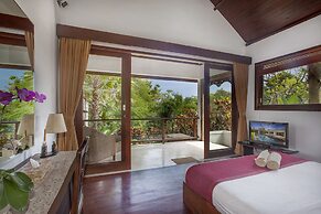 The Sanctus Villa