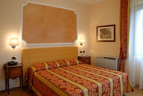 Hotel Mondial