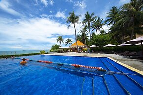 Hon Rom Central Beach Resort