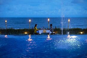 Hon Rom Central Beach Resort