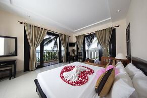 Hon Rom Central Beach Resort