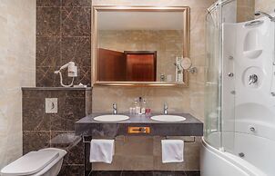 Hotel President Solin