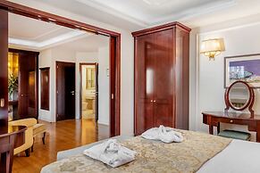 Hotel President Solin