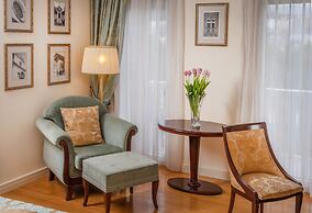 Hotel President Solin