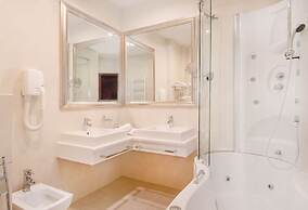 Hotel President Solin