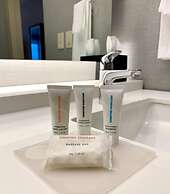 Hyatt Place Cleveland / Westlake / Crocker Park