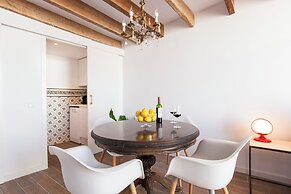 Aspasios Charming Flats