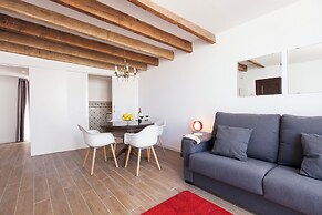 Aspasios Charming Flats