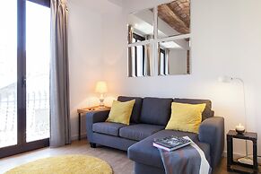 Aspasios Charming Flats