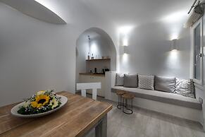 Damigos Caldera World